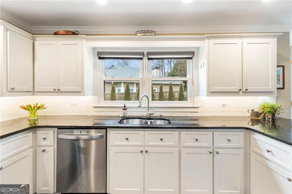 330 Devon Court Alpharetta - Photo 32