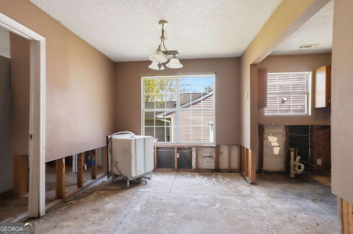 627 Sandys Lane Atlanta - Photo 12