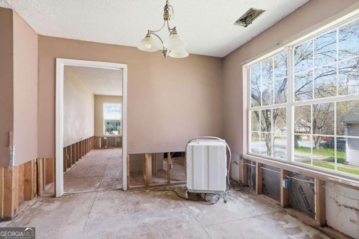 627 Sandys Lane Atlanta - Photo 13