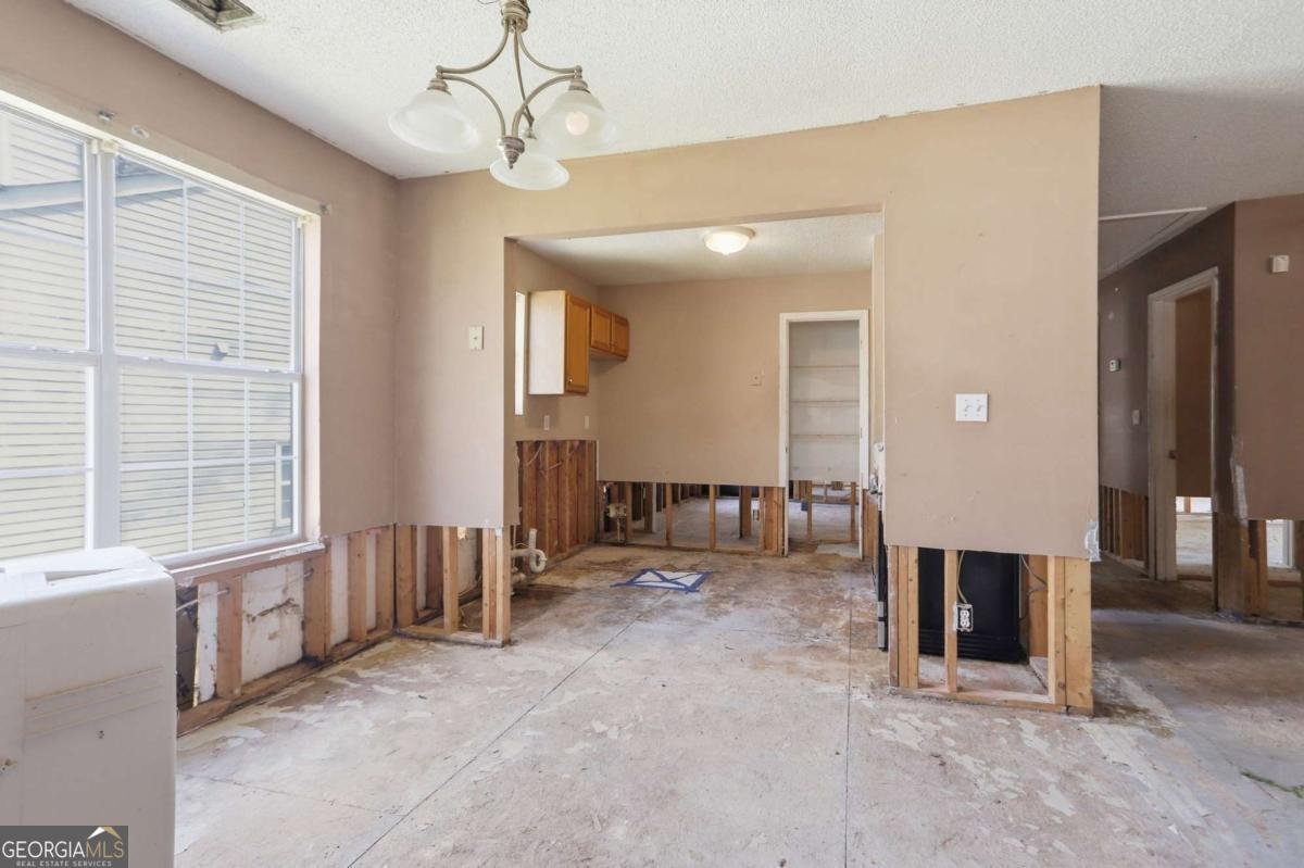 627 Sandys Lane Atlanta - Photo 7