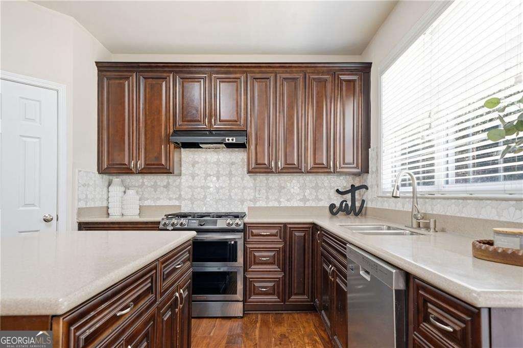 310 Hammersmith Drive Suwanee - Photo 12