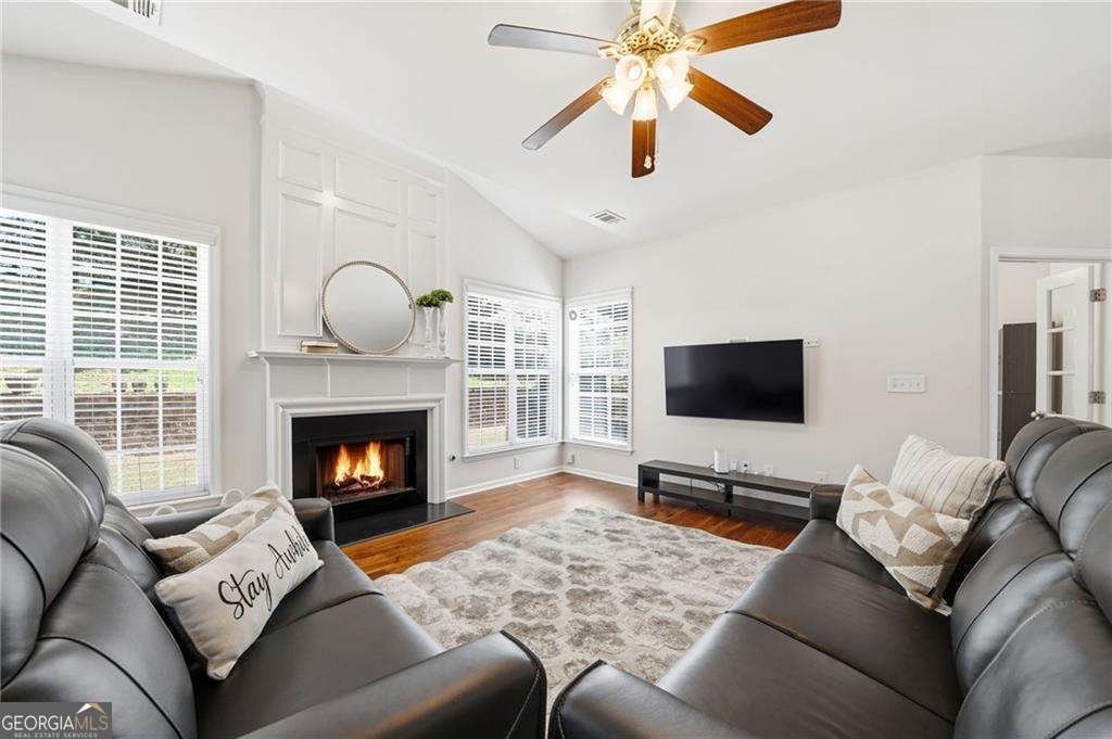 310 Hammersmith Drive Suwanee - Photo 17