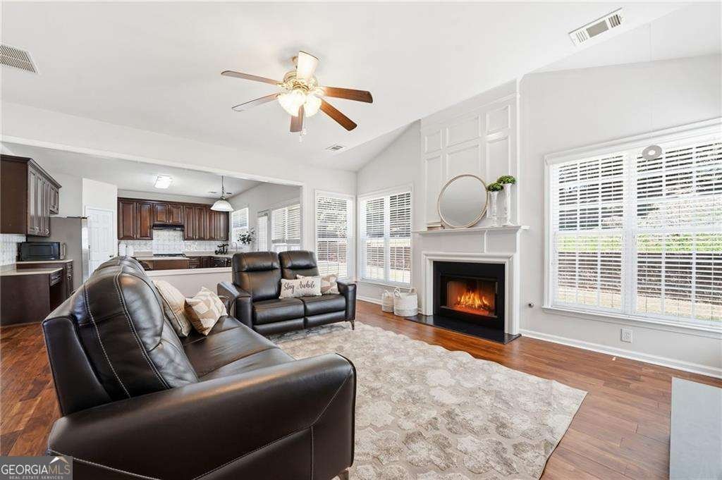 310 Hammersmith Drive Suwanee - Photo 19