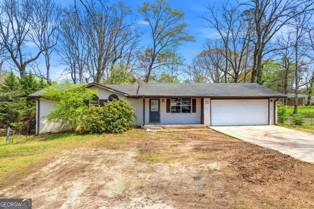 3420 Nina Court Douglasville - Photo 1