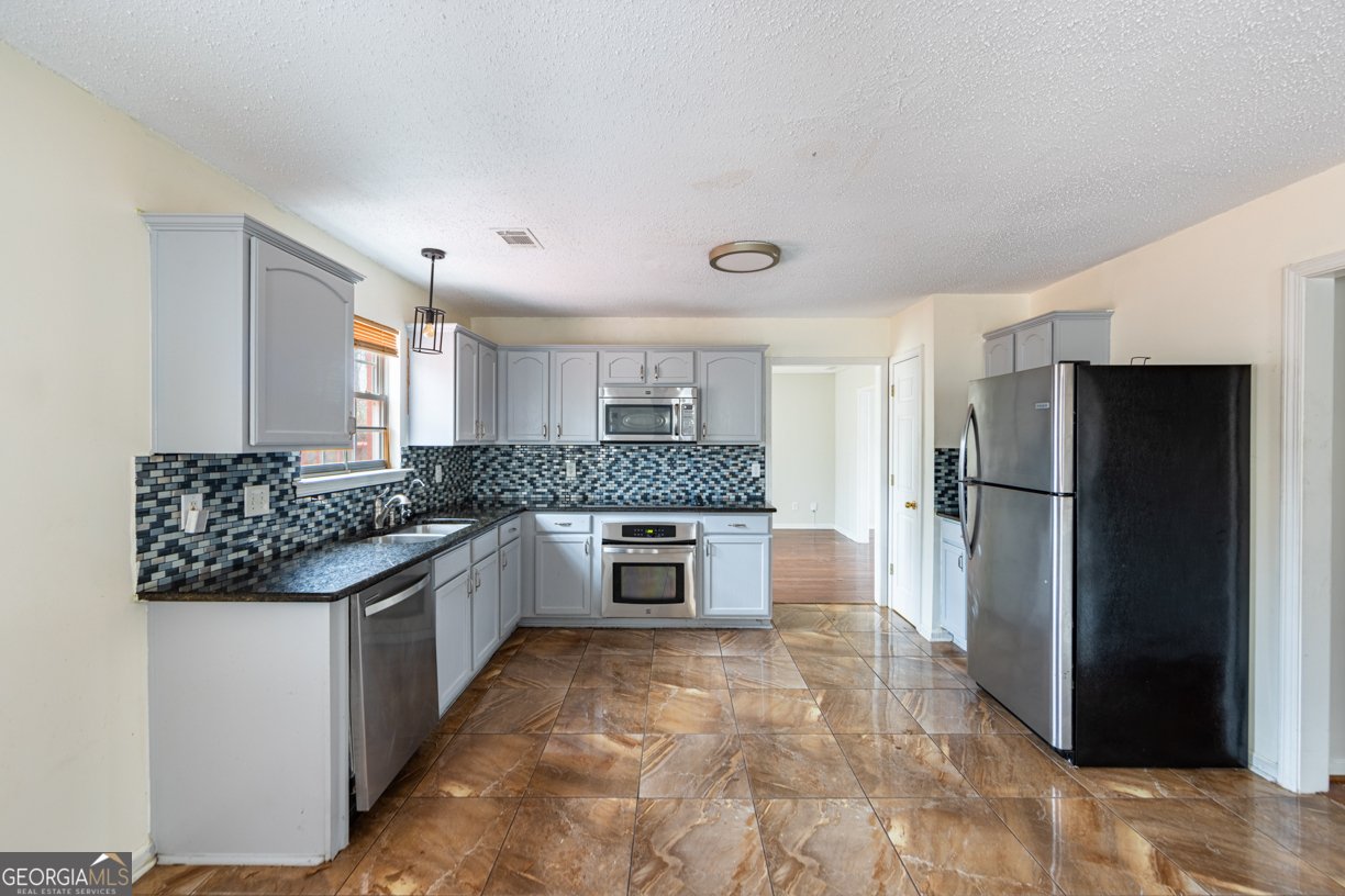 5855 Amerson Lane Ellenwood - Photo 8