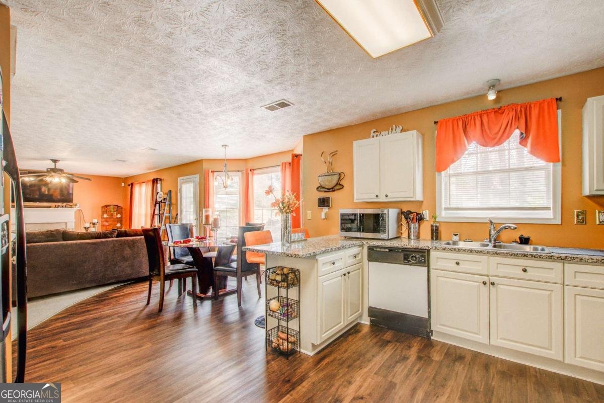 8075 Harmony Lakes Drive Lithonia - Photo 8