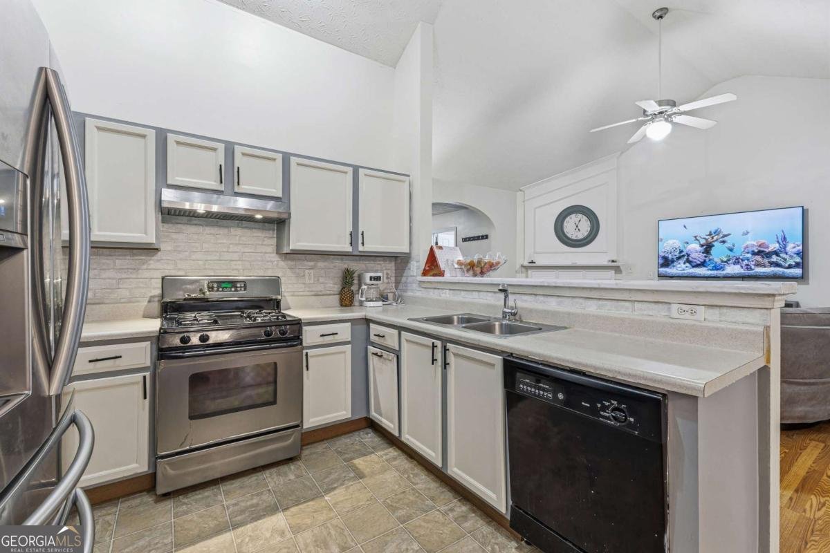 2808 Driftwood Court Conyers - Photo 7