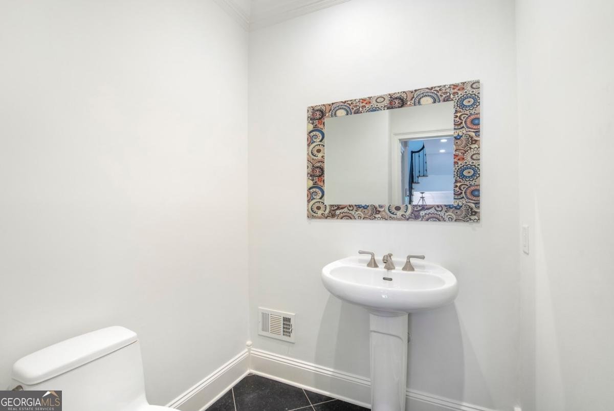 3685 Peachtree Road Atlanta - Photo 21