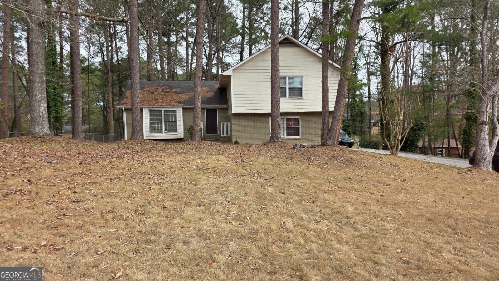 1915 Lisa Lane Riverdale - Photo 1