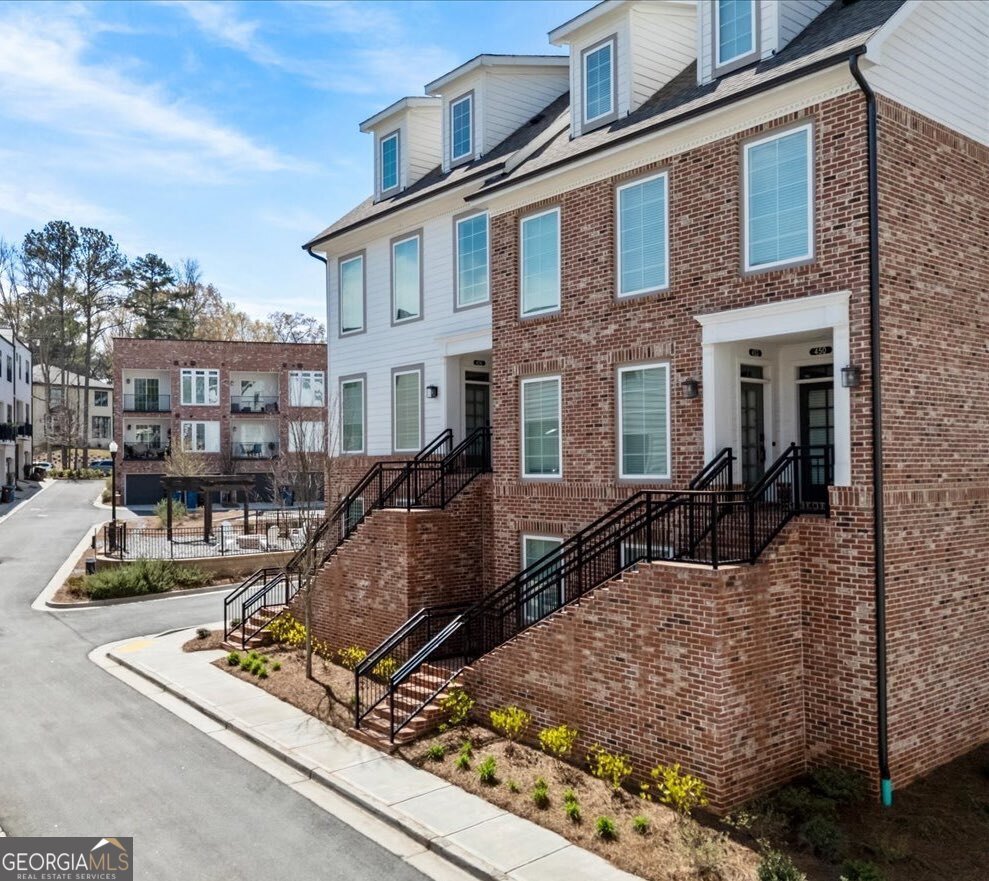 454 Burton Drive Alpharetta - Photo 1