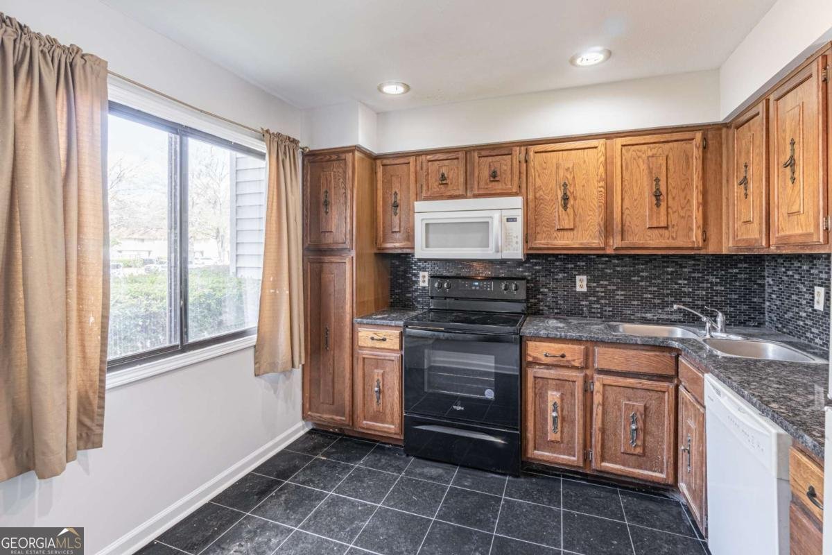 1012 Country Court Lawrenceville - Photo 17