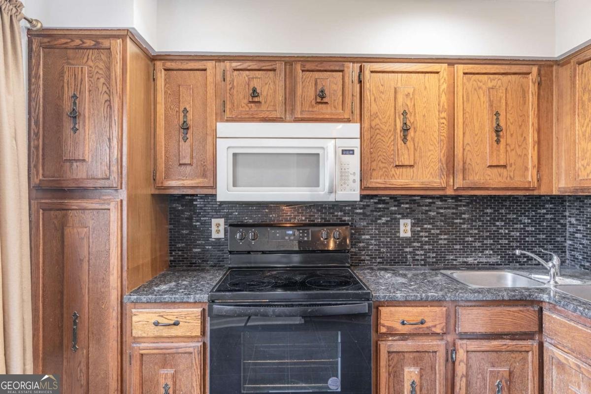 1012 Country Court Lawrenceville - Photo 18