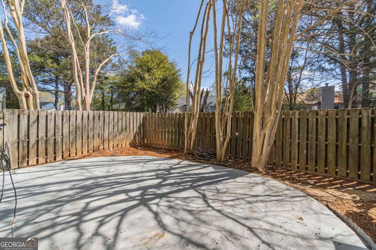 1012 Country Court Lawrenceville - Photo 38