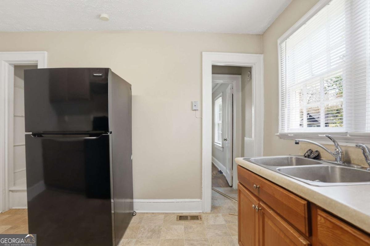 868 Rochelle Drive Atlanta - Photo 18