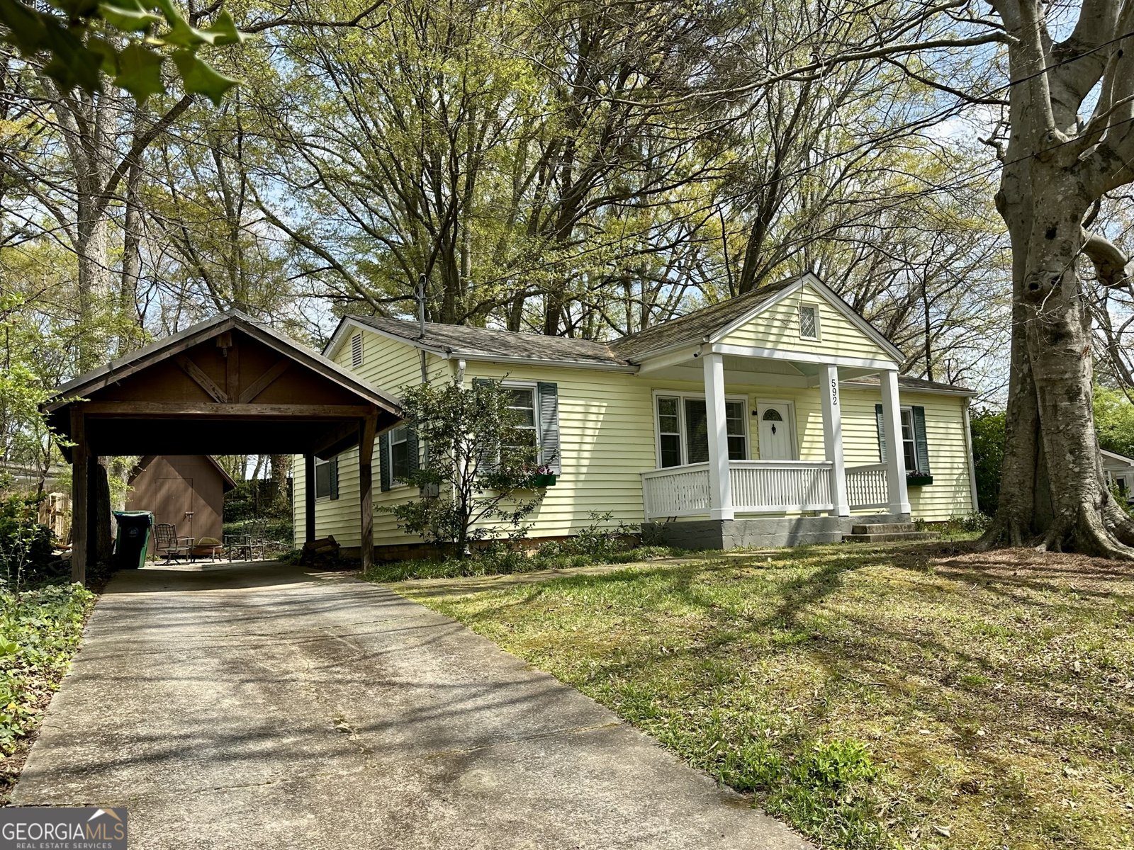 592 Scott Circle Decatur - Photo 1