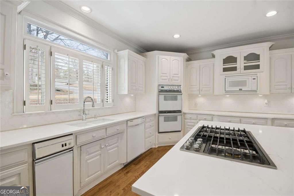 8500 Valemont Drive Sandy Springs - Photo 15