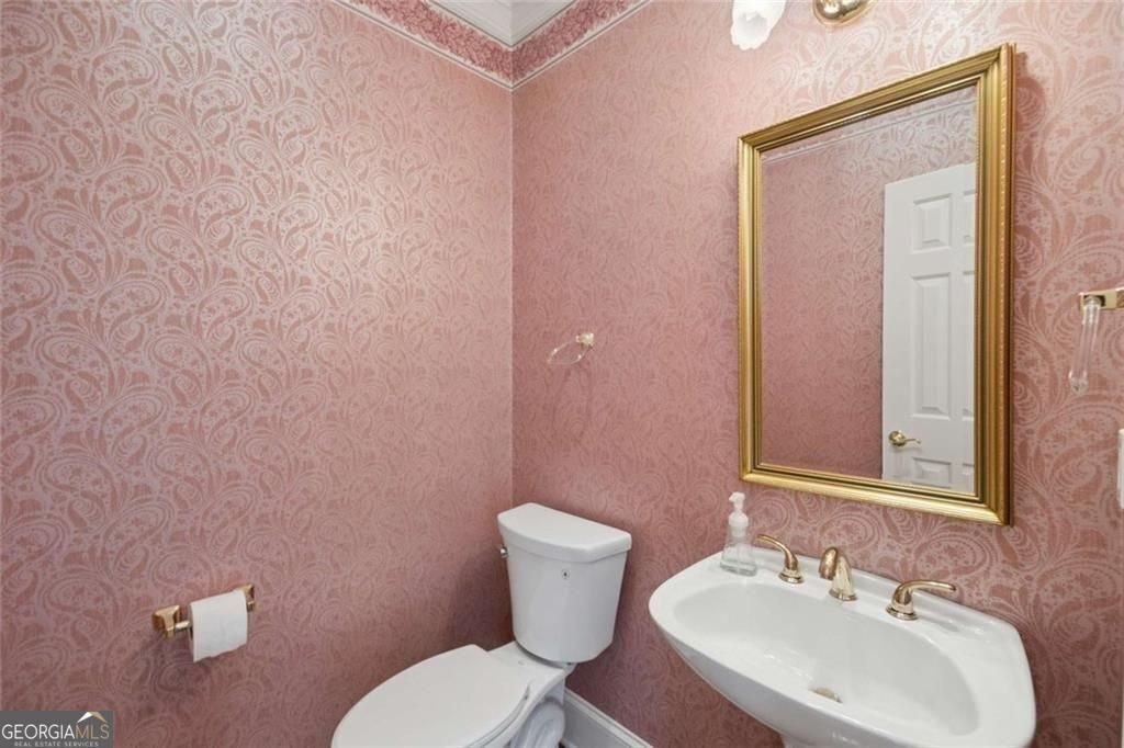 8500 Valemont Drive Sandy Springs - Photo 18