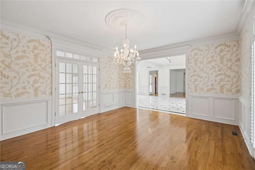 8500 Valemont Drive Sandy Springs - Photo 9