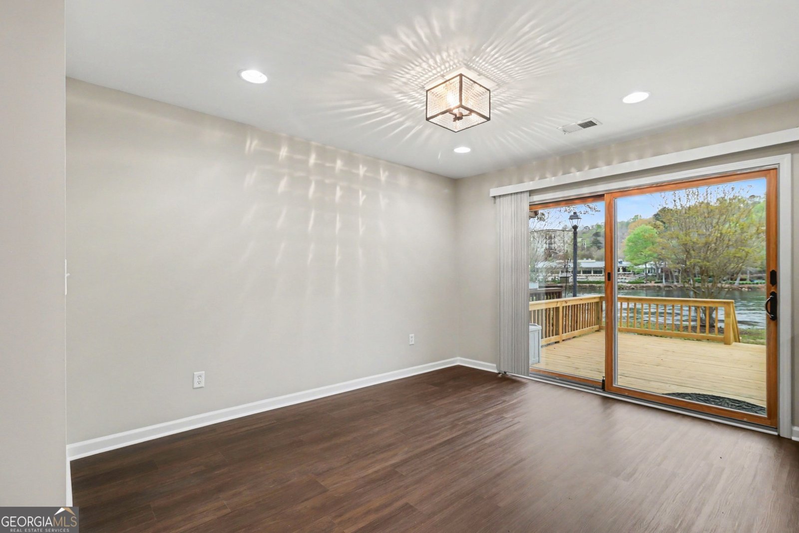 1105 Riverbend Club Drive Atlanta - Photo 12
