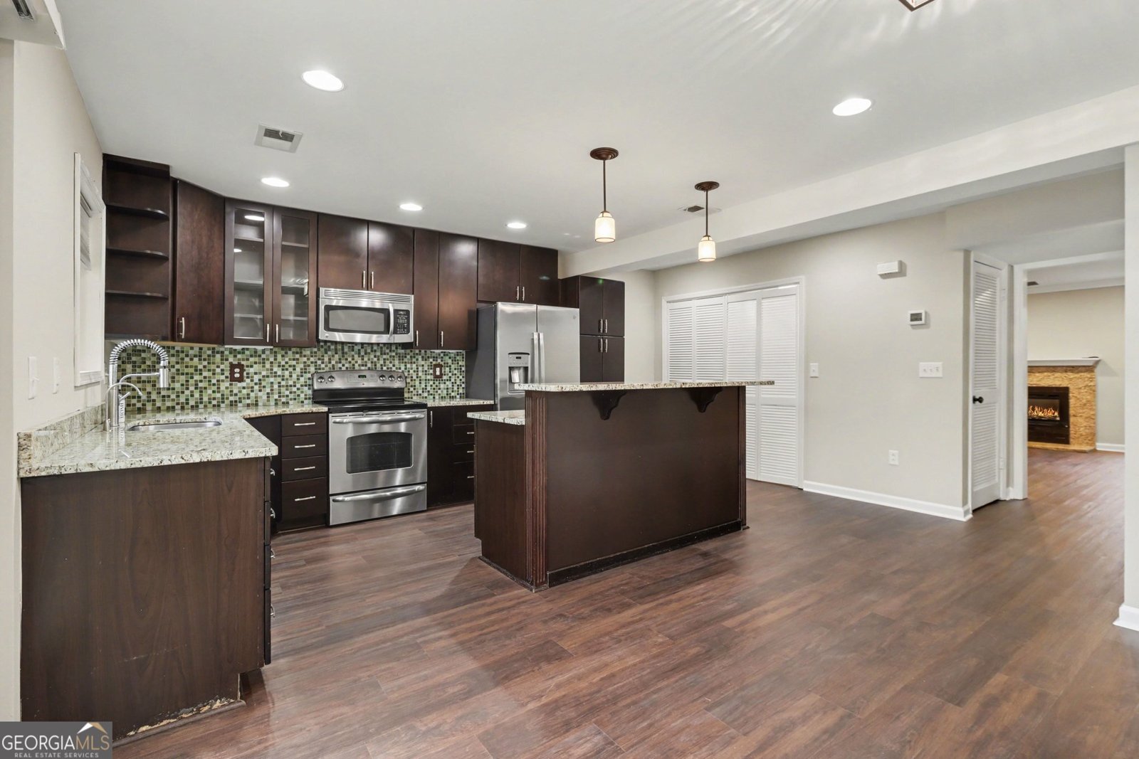 1105 Riverbend Club Drive Atlanta - Photo 14
