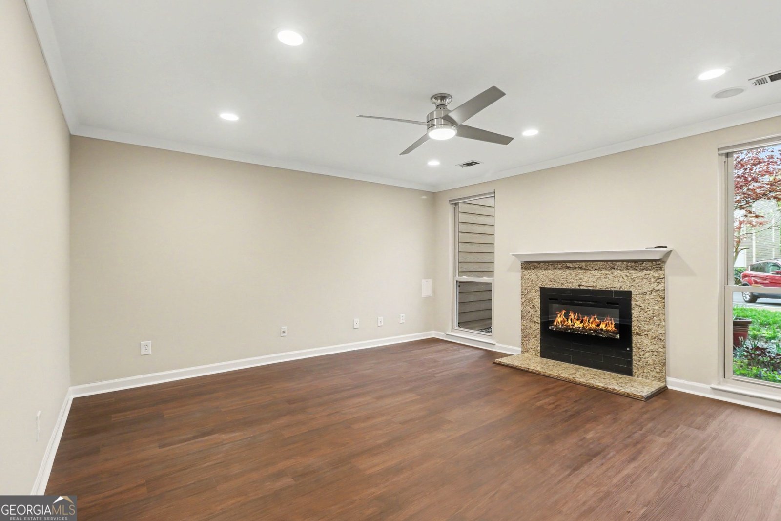 1105 Riverbend Club Drive Atlanta - Photo 8