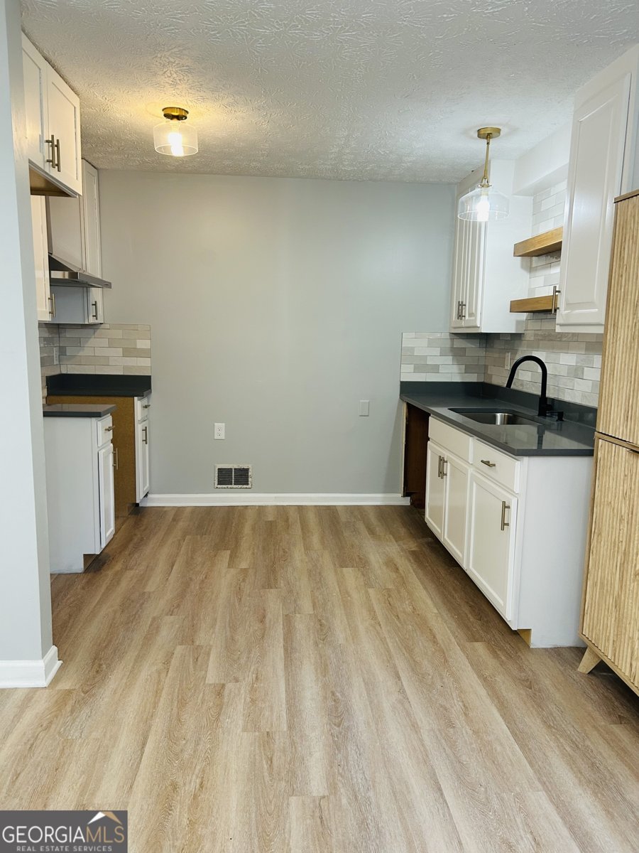 8908 Thomas Road Jonesboro - Photo 11