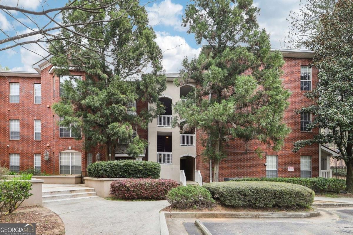 5641 Roswell Road Atlanta - Photo 1