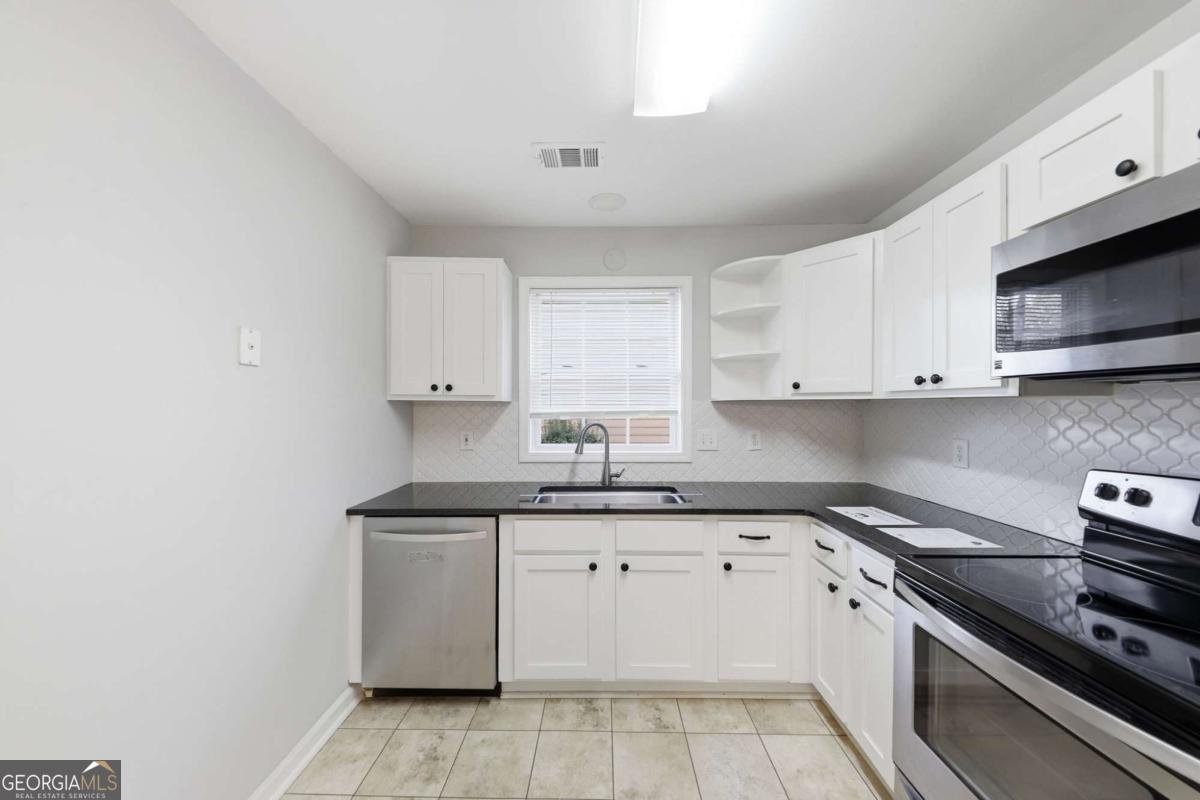 560 Manning Road Marietta - Photo 8