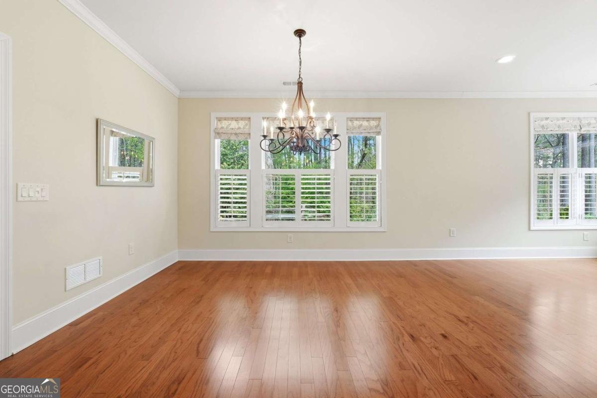 235 Somerset Circle Woodstock - Photo 13