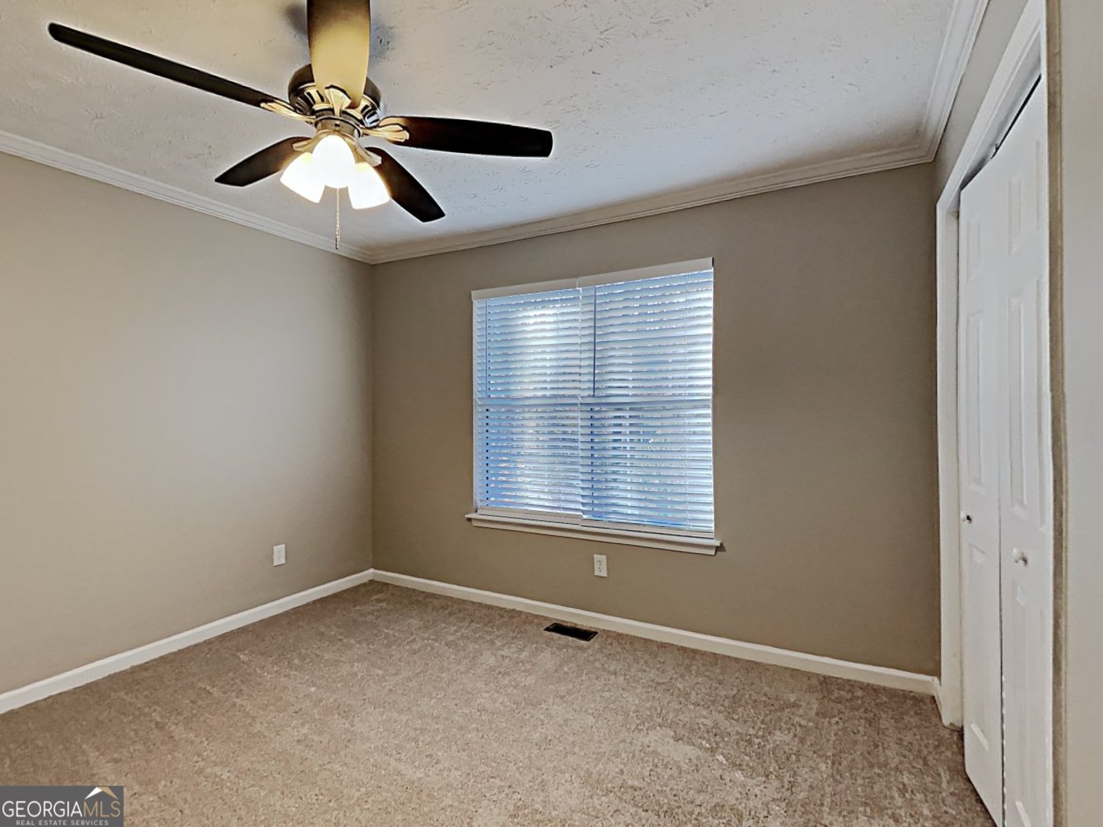 5665 Lakeview Court Gainesville - Photo 17