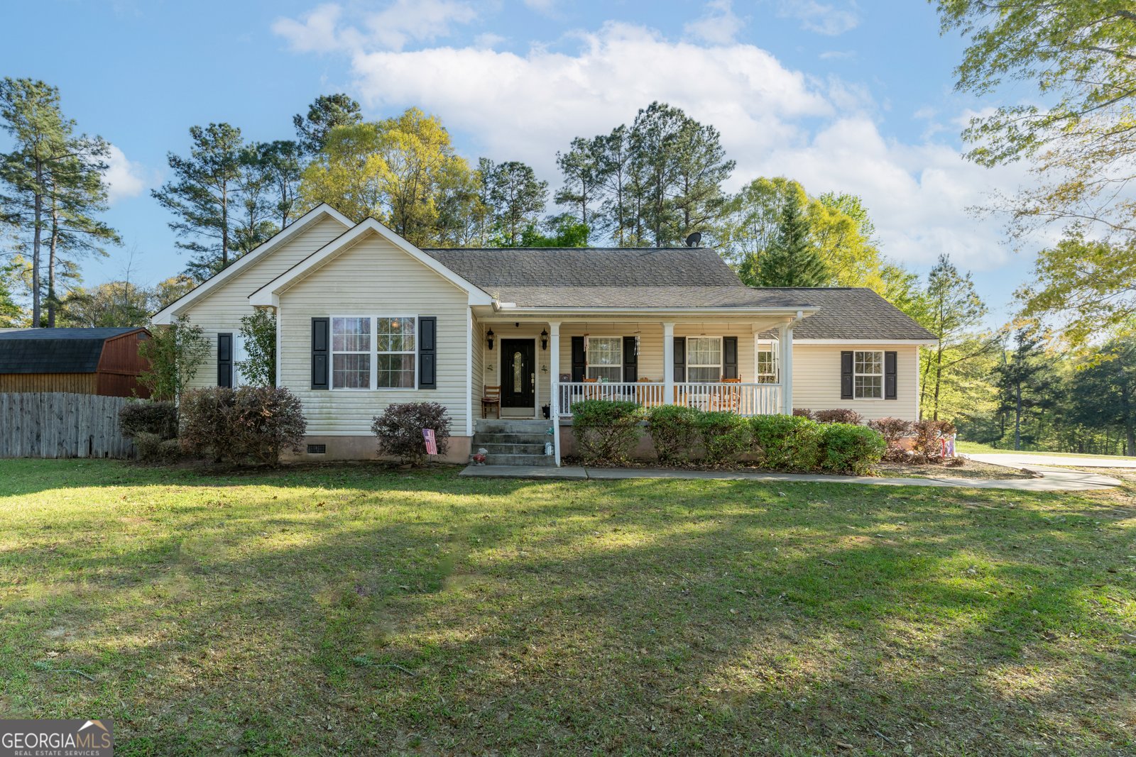 101 Lee Lane Milledgeville - Photo 1