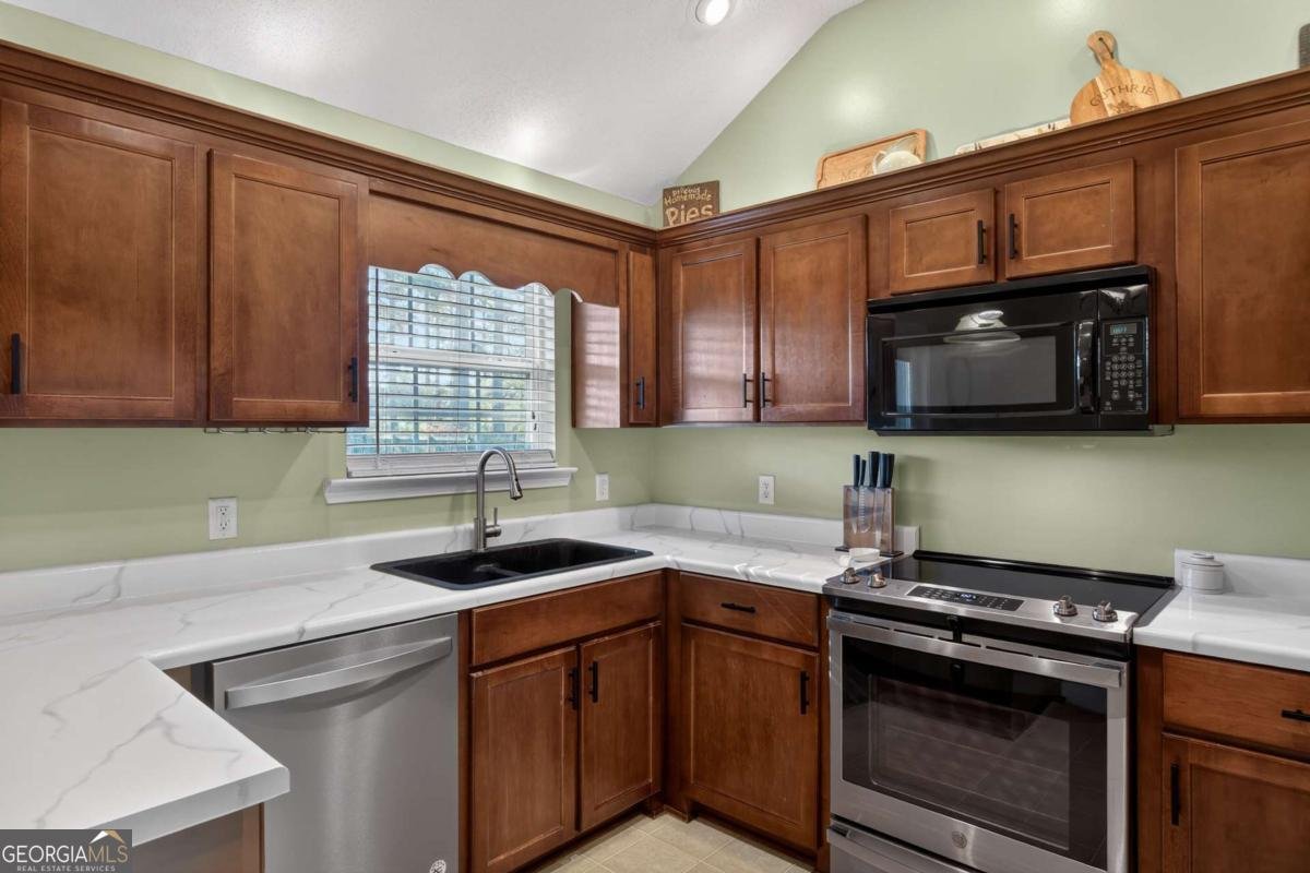 219 Cyane Lane Guyton - Photo 8