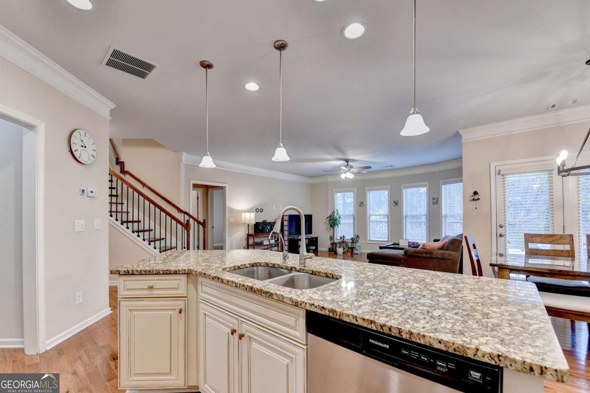 2455 Matlin Way Buford - Photo 23