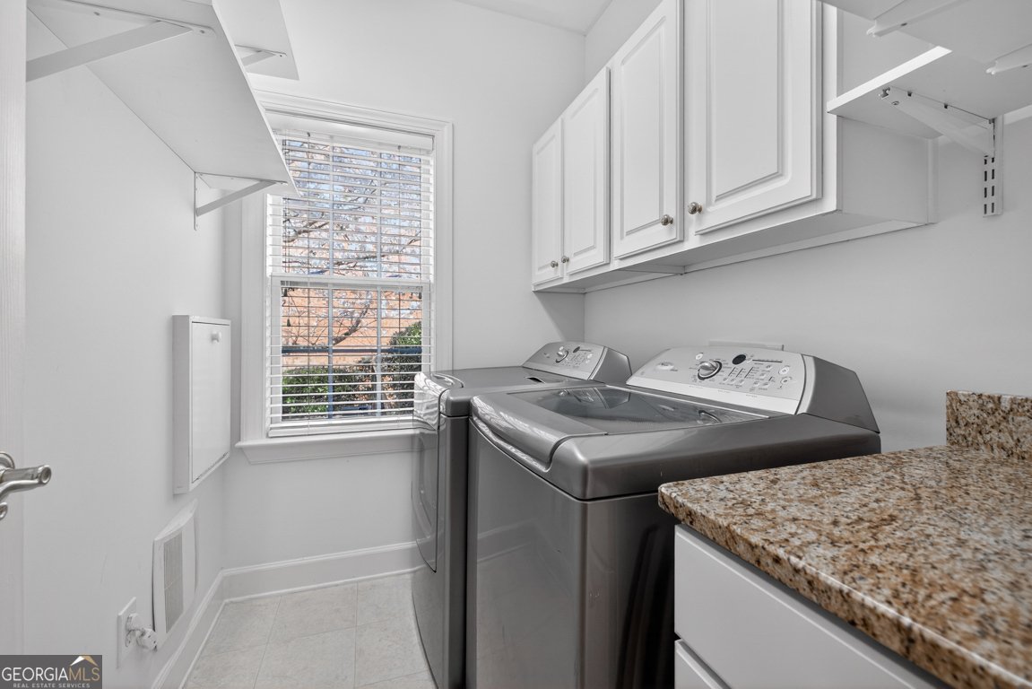 5395 Harbury Lane Suwanee - Photo 17