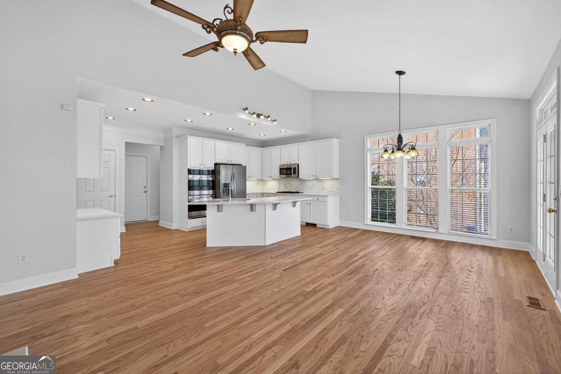 5395 Harbury Lane Suwanee - Photo 18