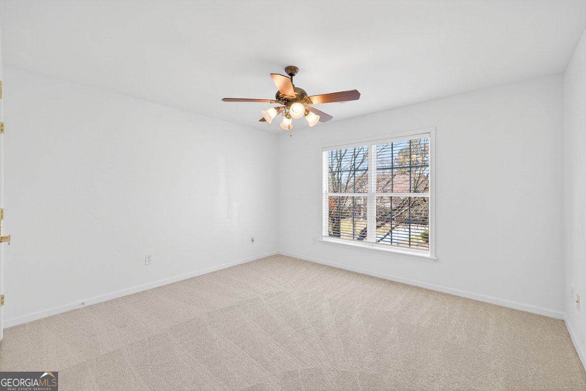 5395 Harbury Lane Suwanee - Photo 33