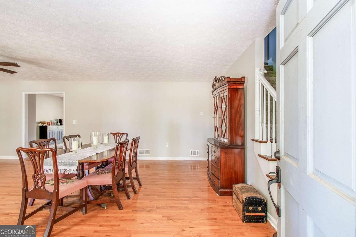 3925 MARK LAKE Road Cumming - Photo 7