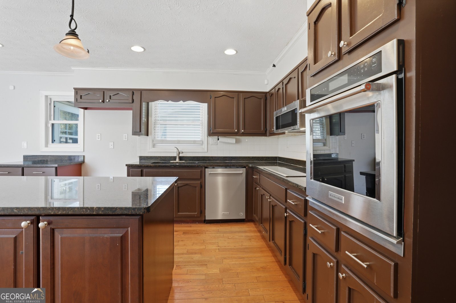 402 Emily Drive Lilburn - Photo 8