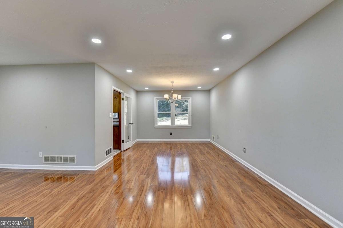 1249 Renee Drive Lilburn - Photo 11