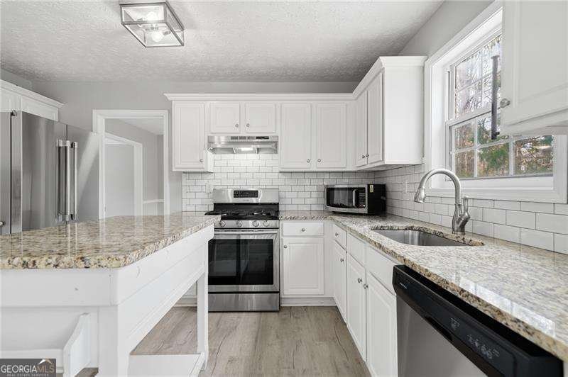 6705 Glen Drive Cumming - Photo 19