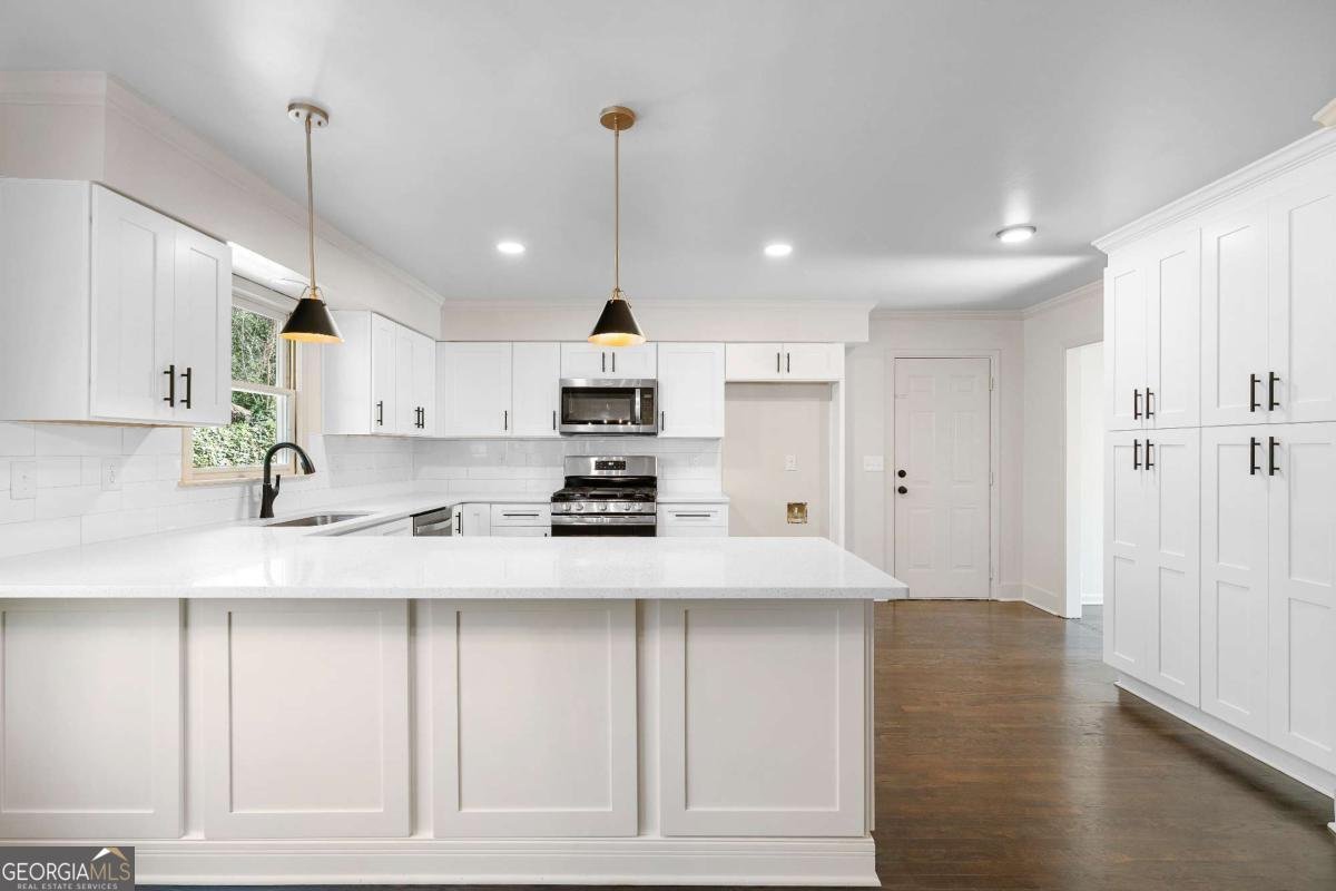 490 Guilford Circle Marietta - Photo 17