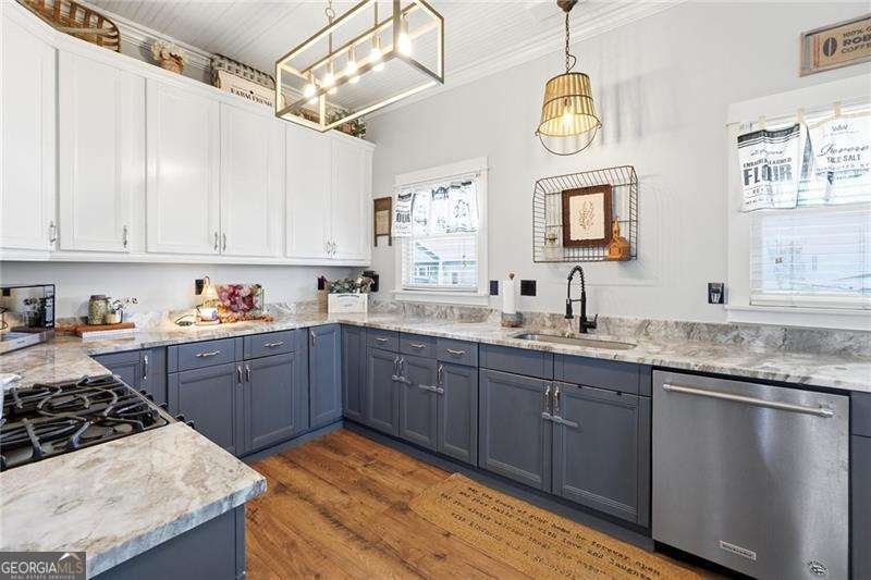 275 Strippling Street Ball Ground - Photo 12