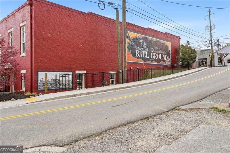 275 Strippling Street Ball Ground - Photo 33