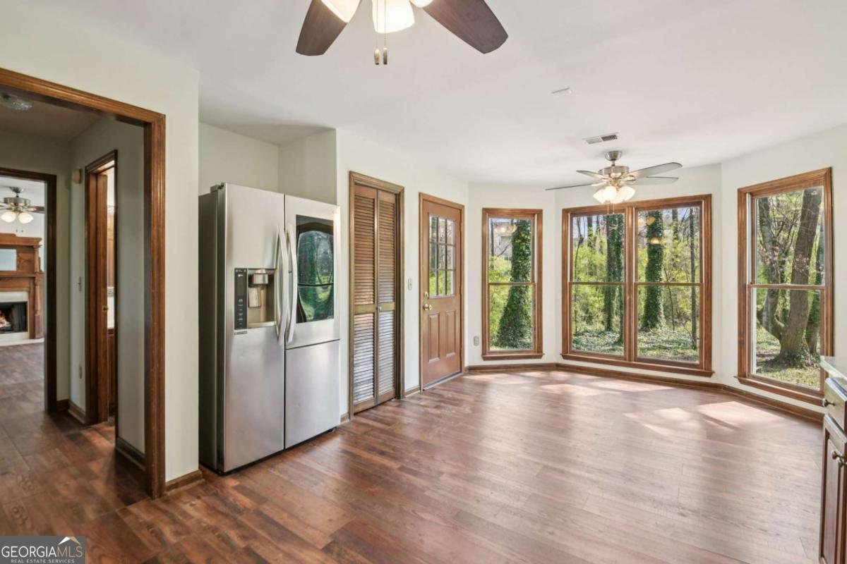 1061 Retner Drive Mableton - Photo 10