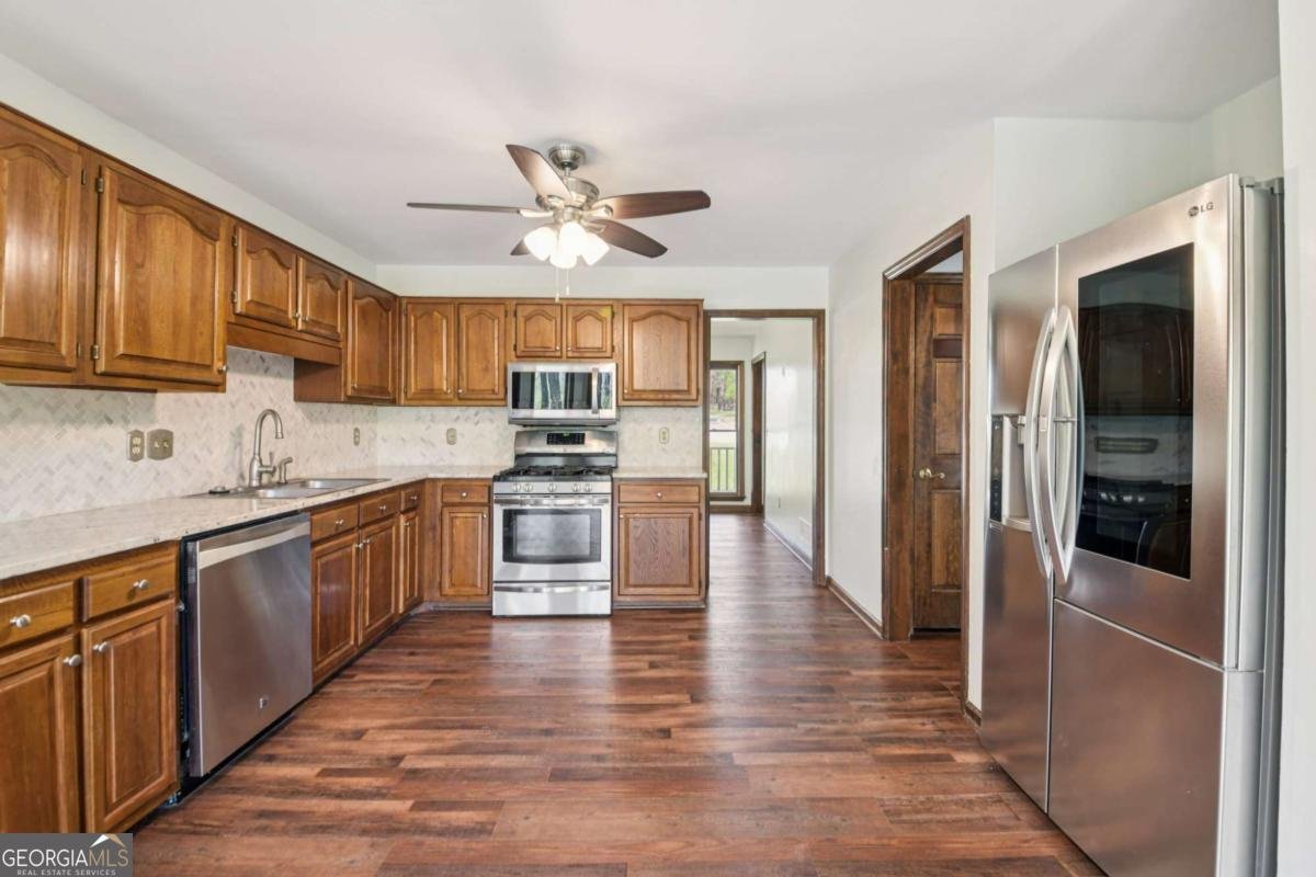 1061 Retner Drive Mableton - Photo 8