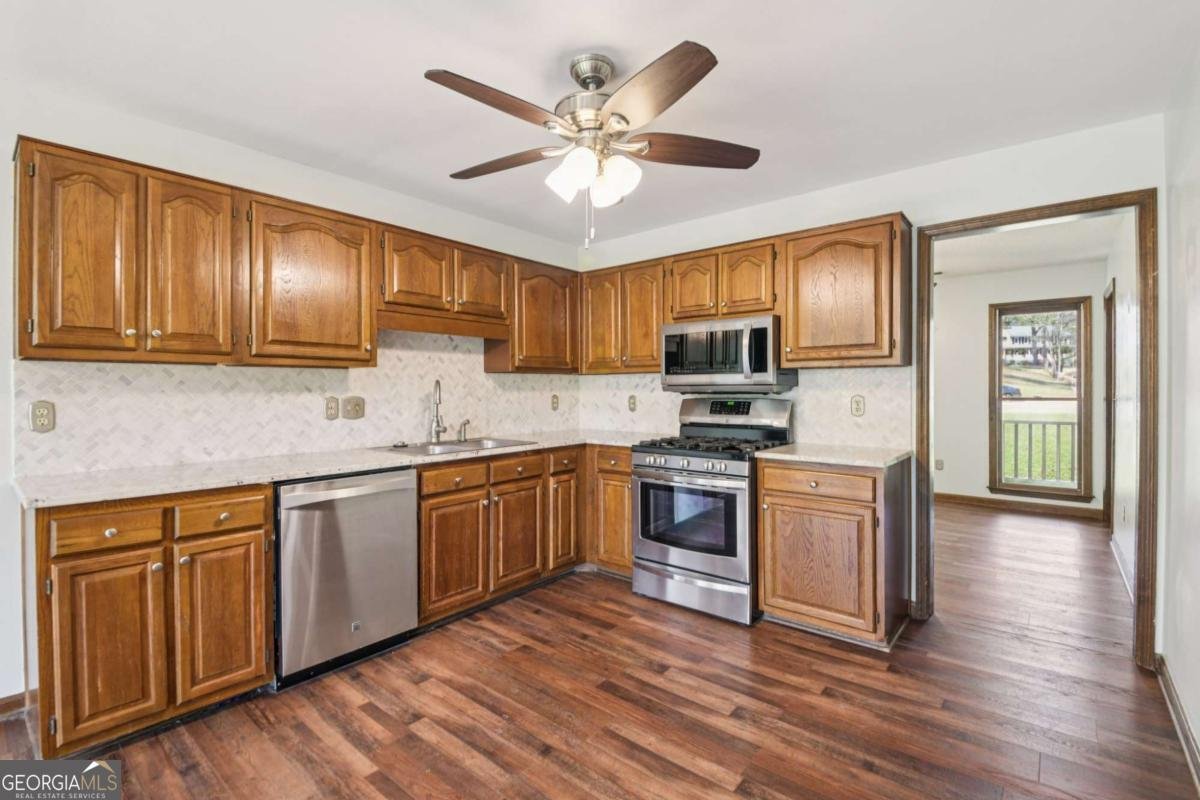 1061 Retner Drive Mableton - Photo 9