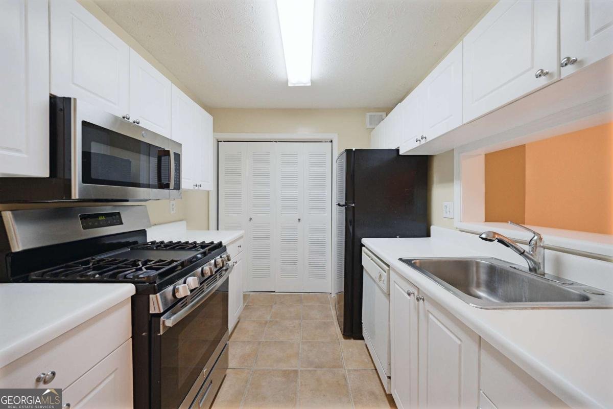 303 Summit North Drive Atlanta - Photo 12