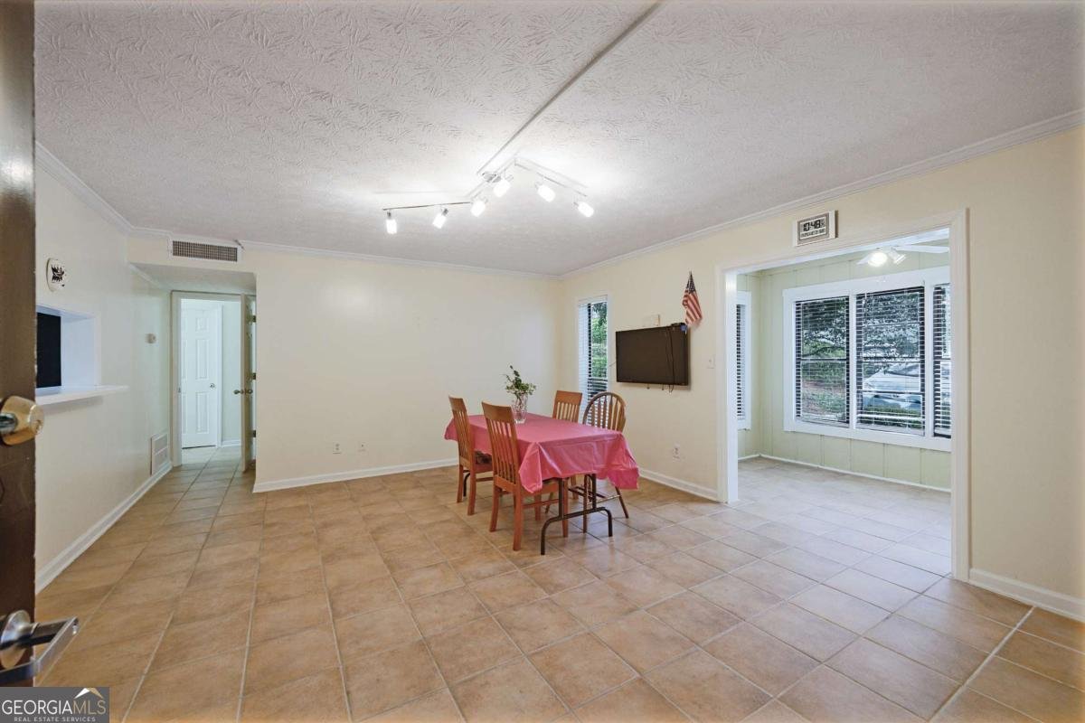 303 Summit North Drive Atlanta - Photo 16