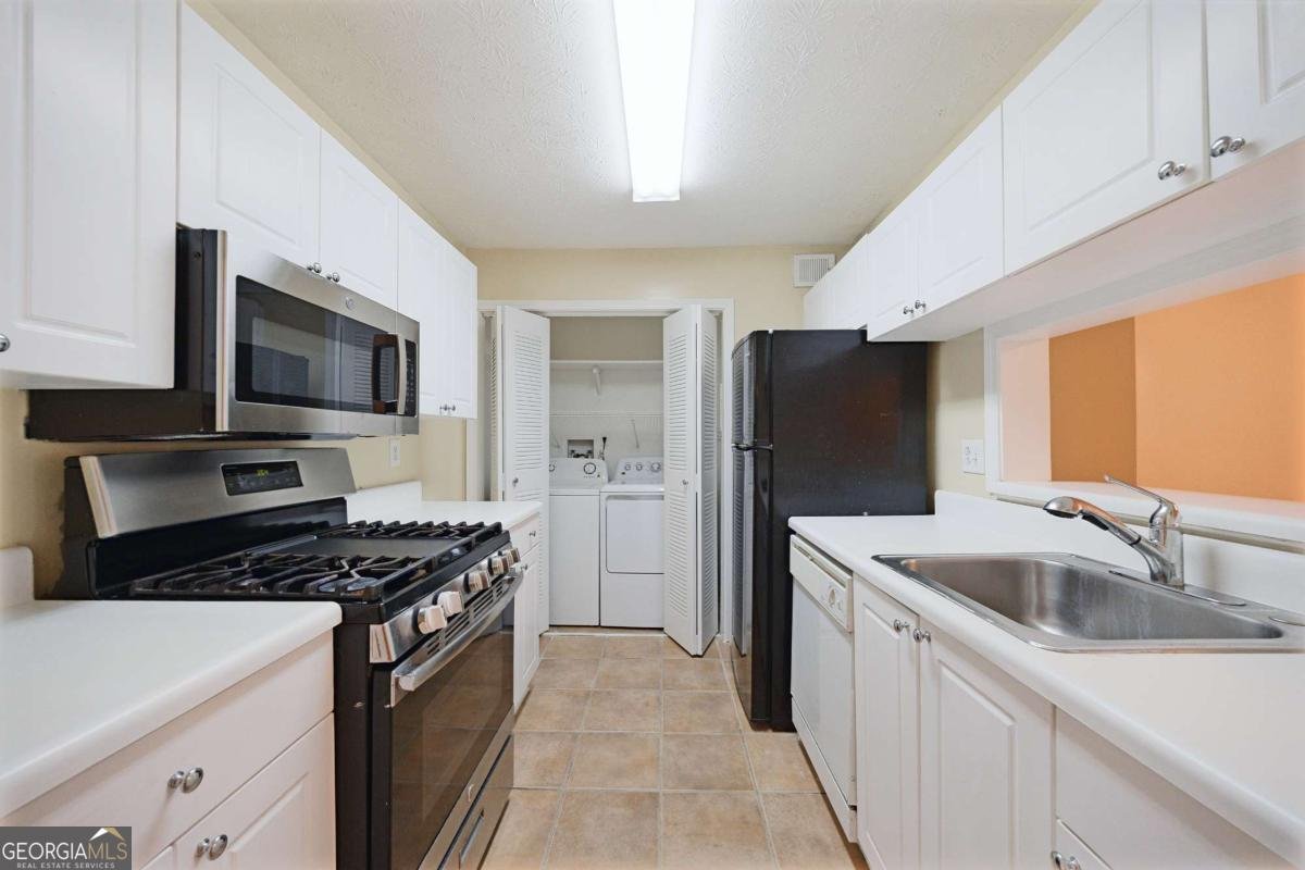 303 Summit North Drive Atlanta - Photo 9