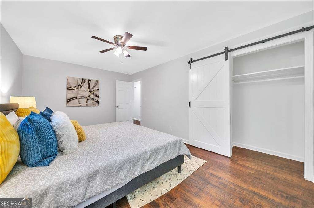 1893 BURNING TREE Drive Decatur - Photo 8